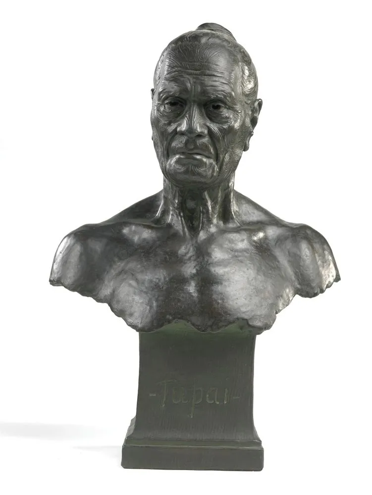 Bust : 'Tupai'