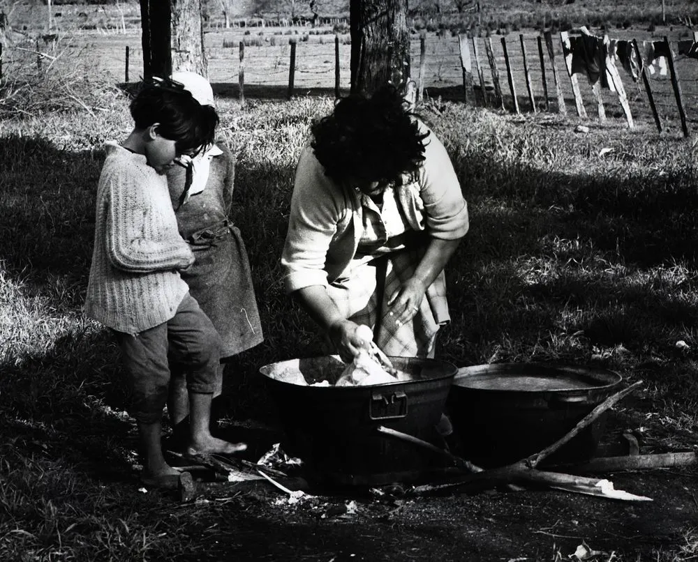 Mutu and Rebecca watch Mother. From the series: Washday at the pa