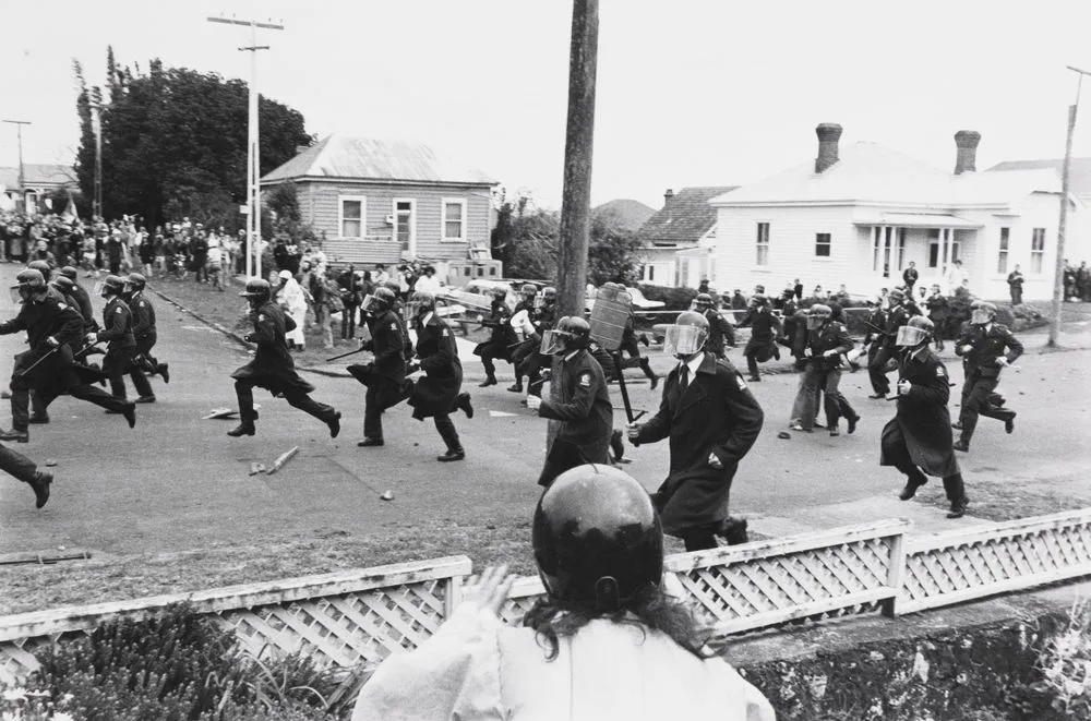 Onslow Rd, Auckland, 12 Sept.