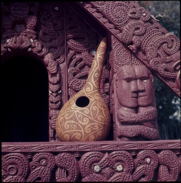 Gourd with Maori carvings