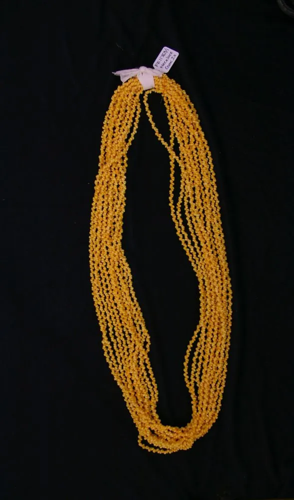 'ei pupu (shell necklaces)