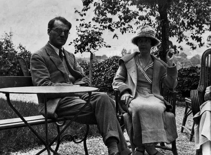 Baker, Ida :Katherine Mansfield and John Middleton Murry in garden at Chateau Belle Vue, Sierre, July 1922