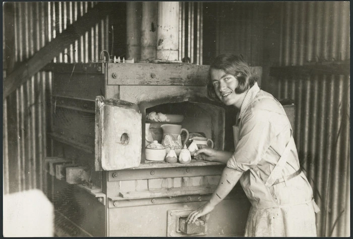 Potter Elizabeth Lissaman and her kiln