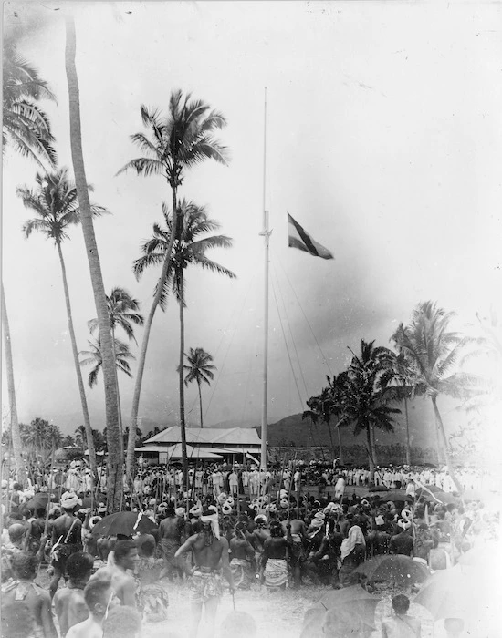 Raising the German flag, Samoa