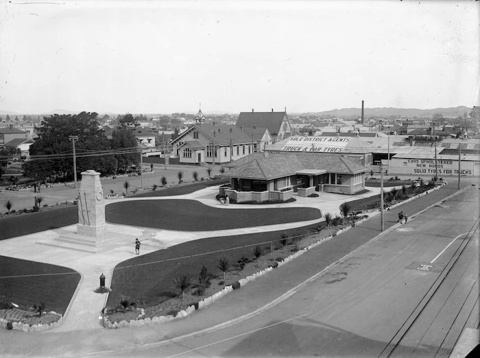 Memorial Square, Napier