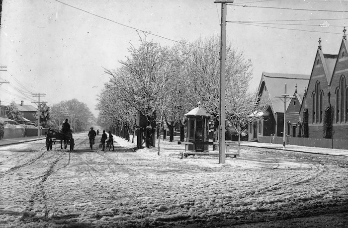Bealey Avenue, Christchurch, with snow