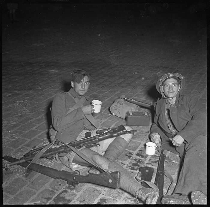 World War 2 New Zealand soldiers in Alexandria after the evacuation of Crete