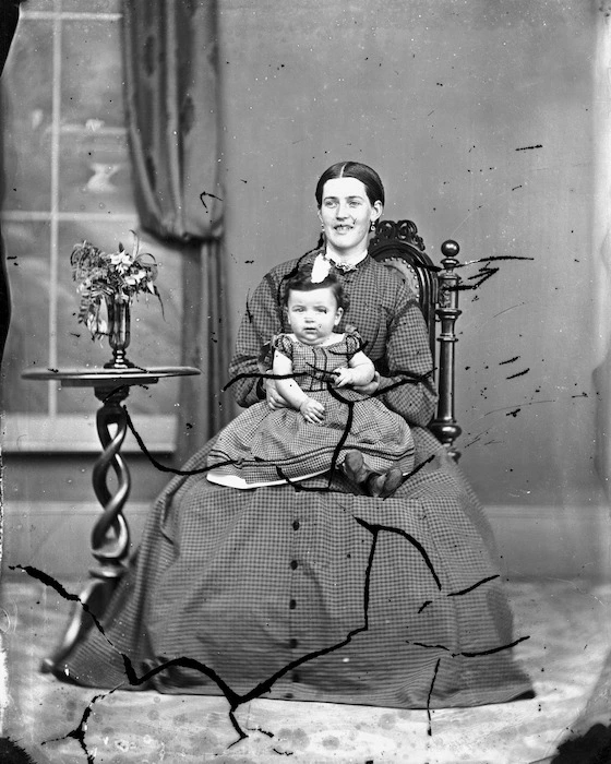 Spurdle mother and baby