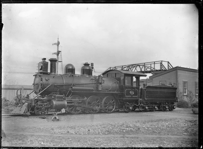 N Class steam locomotive NZR 453, 2-6-2 type.