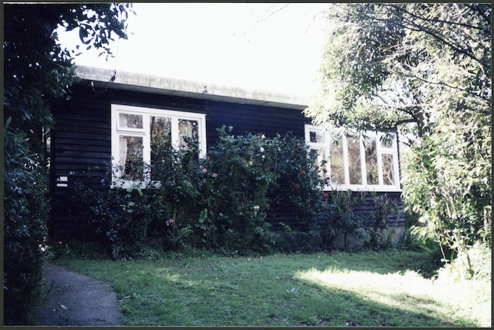 Douglas Lilburn's home, 22 Ascot Terrace - Photograph taken by Jill Palmer