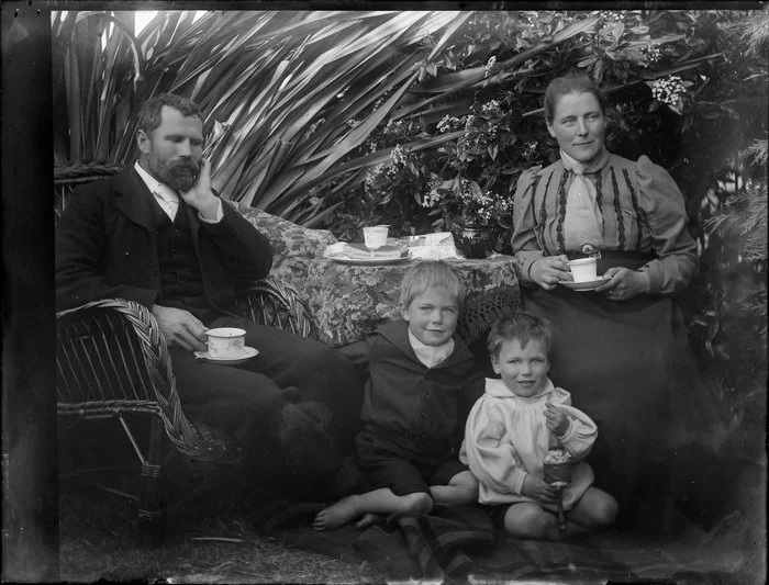 Family portrait, parents and children, Christchurch