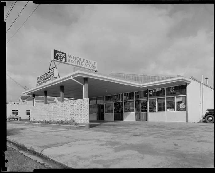 Wholesale bottle store, Hastings [Stortford Lodge hotel, Hastings?]