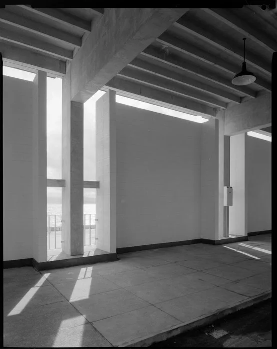 Covered entrance court, overseas terminal, Clyde Quay, Wellington harbour