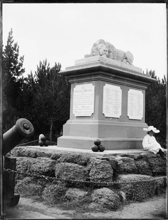 Creator unknown :Photograph of New Zealand Wars memorial, Queen's Park, Whanganui