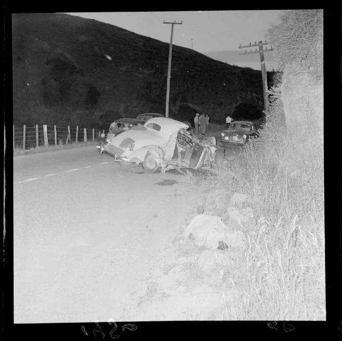 Car crash at Pauatahanui