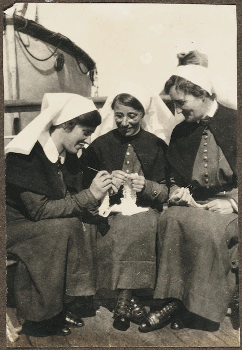 Three New Zealand nurses on HMHS Egypt