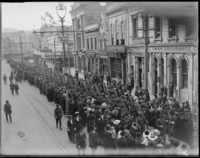 Departing World War I troops, Lambton Quay, Wellington