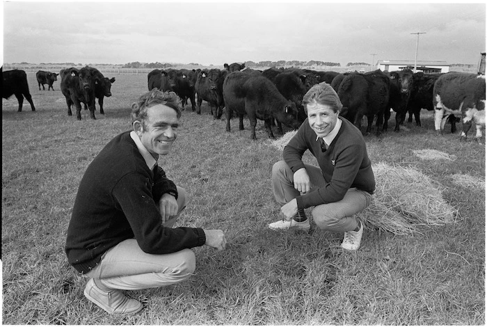 Farm manager John Ransom and scientist Antony Roberts on an organic farm - Photograph taken by Ross Giblin