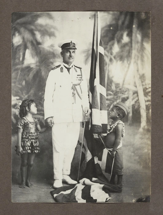 Portrait of General George Spafford Richardson with Samoan children