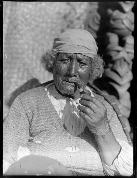 Portrait of an unidentified Māori woman smoking a pipe, Taupō