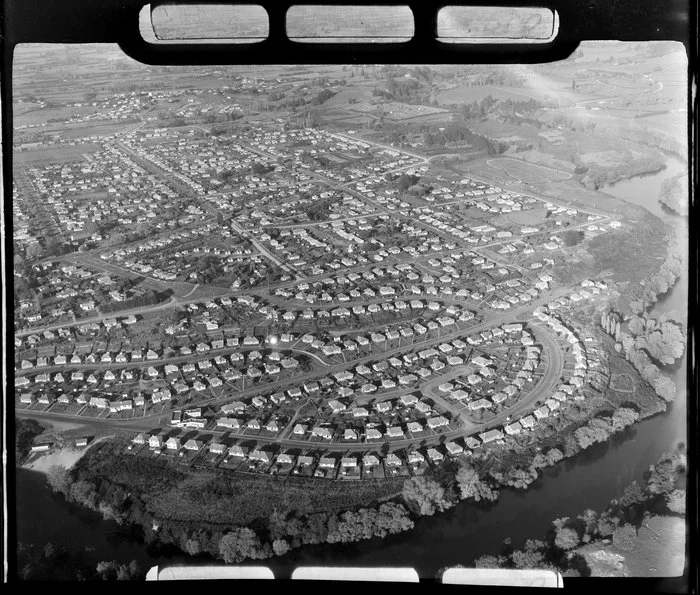 Hamilton, Waikato Region, including the Waikato River and state housing at Hayes Paddock