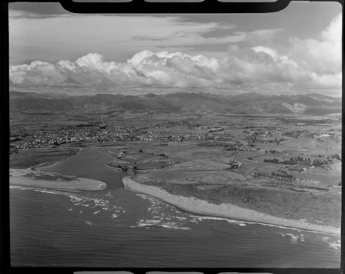 Waioeka River mouth and Opotiki