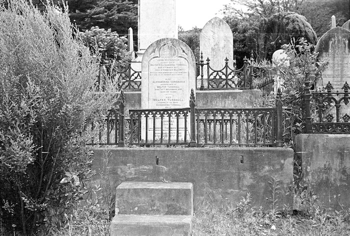 The Turnbull family grave, plot 98.L, Sydney Street Cemetery.