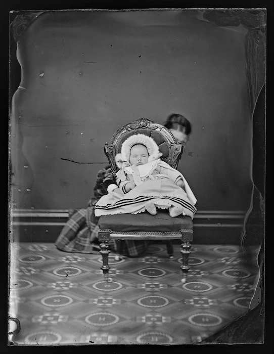 Woman and child, Wanganui district