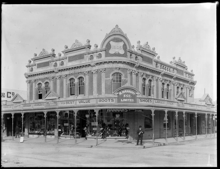 Shoe Store, R Hannah & Co Limited, Gisborne, with H J Bushnell Bookshop next door