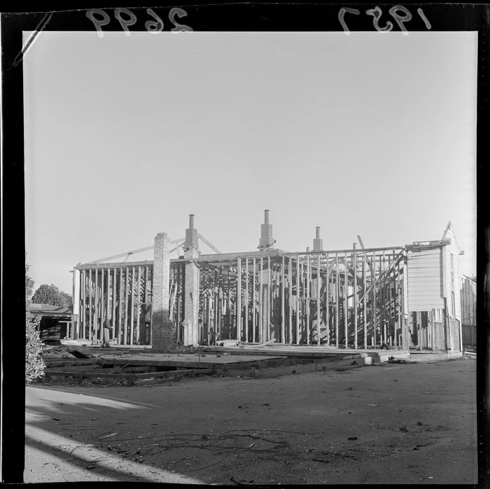 Petone Central School being demolished