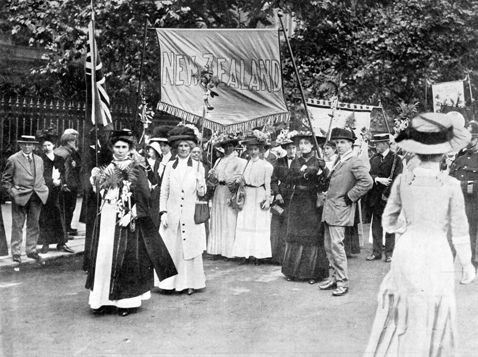 Suffrage procession in London