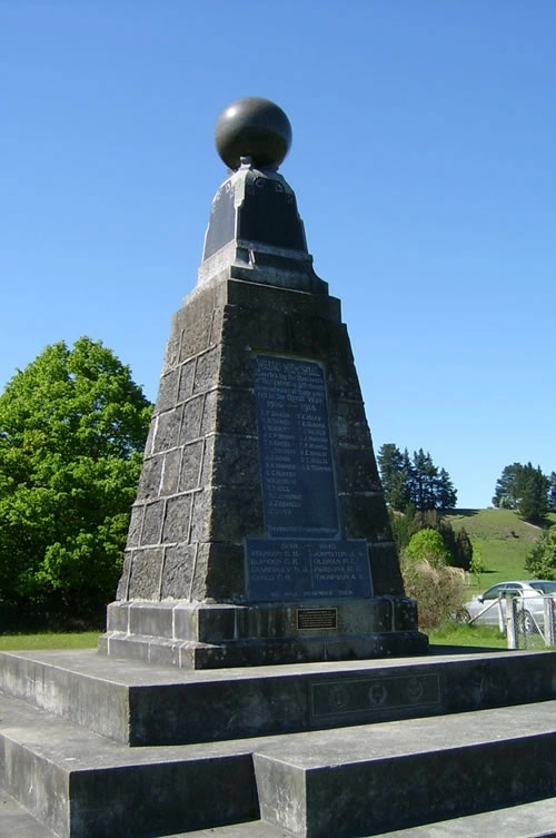 Waiau war memorial