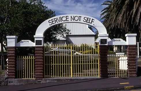 Whanganui memorial gates
