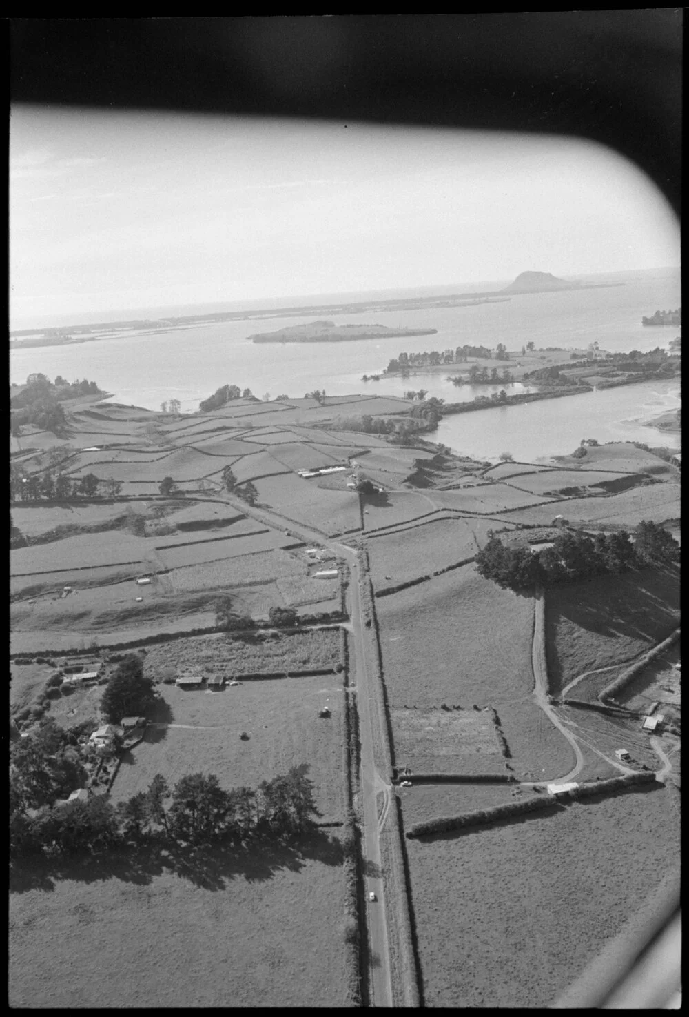 Aerial Tauranga-Waihī Rd, Ōmokoroa