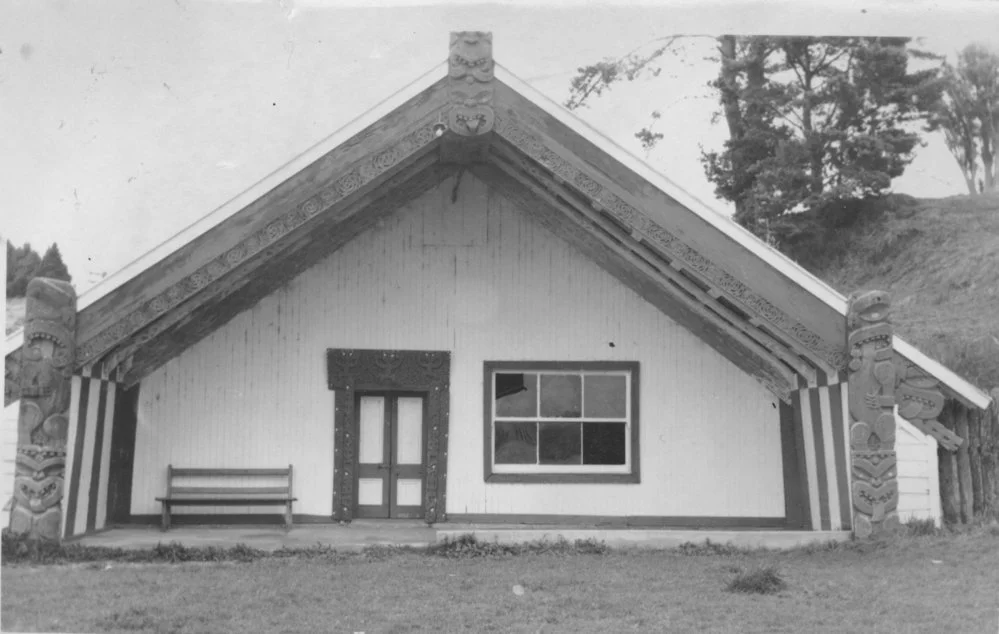 Wairākewa wharenui at Opopoti marae, Maungatapu