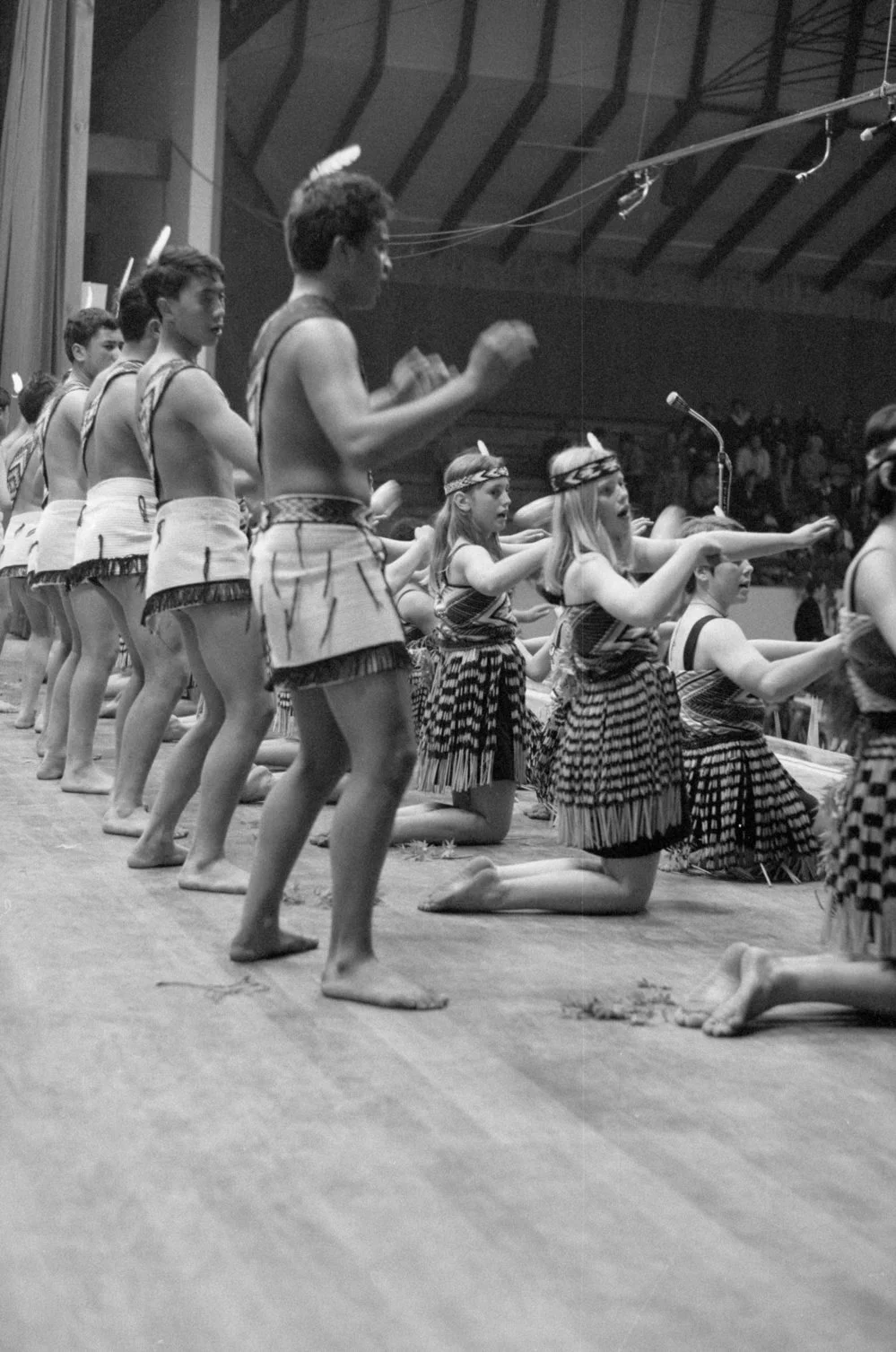 Māori song & dance: Ngati Poneke juniors