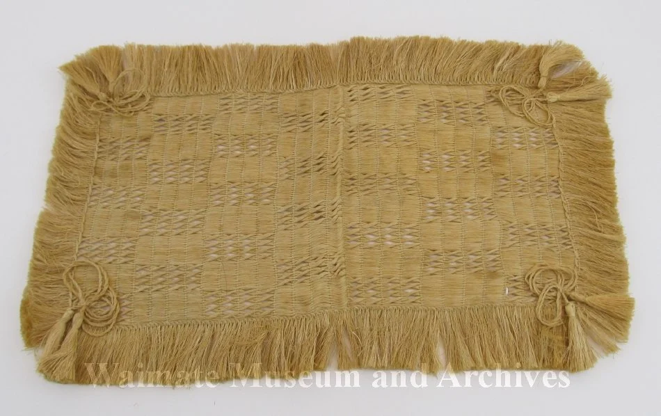 Flax woven mat