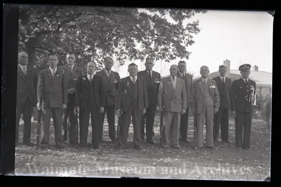 RSA group on ANZAC day, 1960