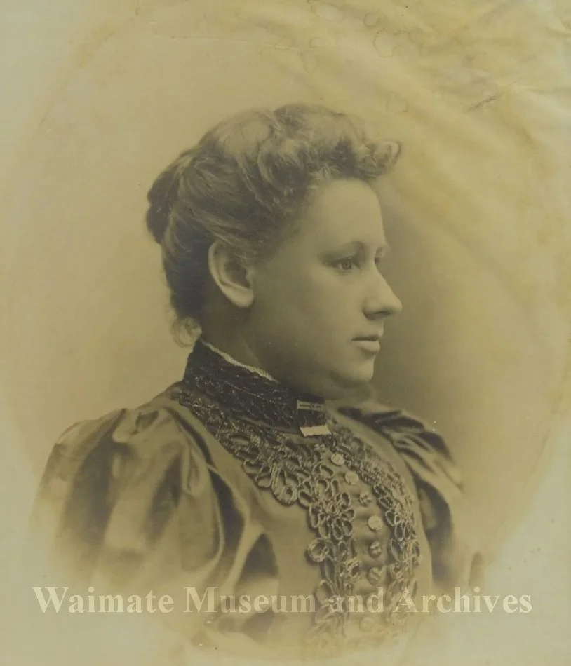 Elizabeth Harriet (Heaven) Edwards Bradley