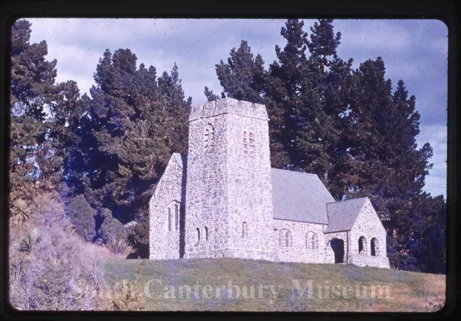 TU14: Cave Memorial Church, South Canterbury (Colourful N.Z. Series)