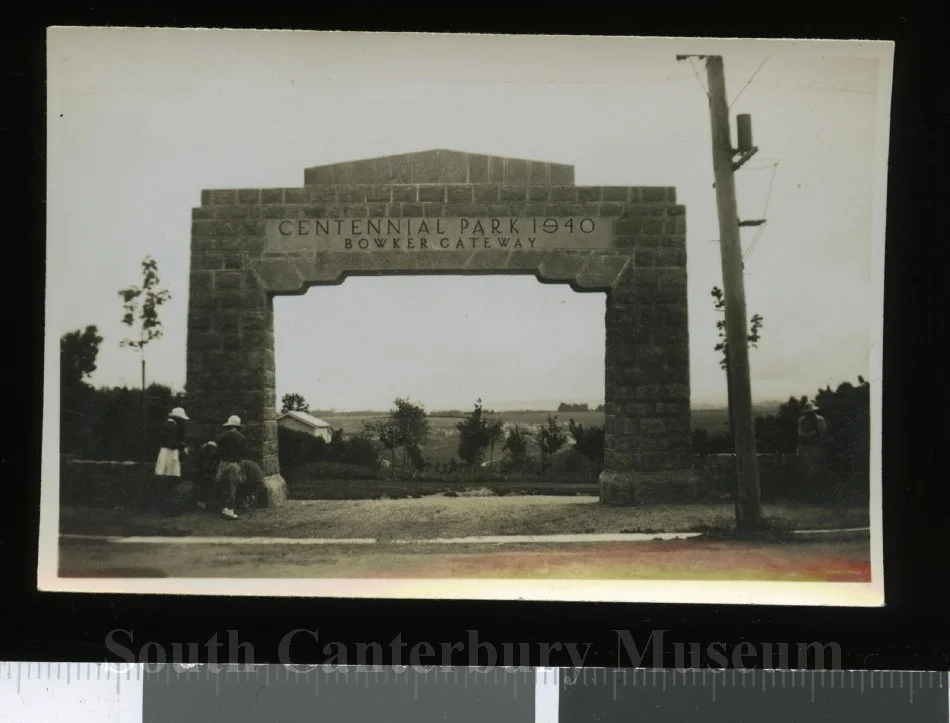 Bowker gateway, Centennial Park, Timaru