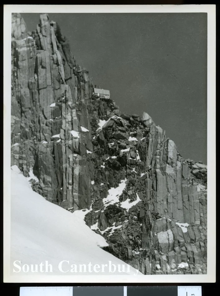 Pioneer bivouac on Pioneer Ridge, Westland Tai Poutini National Park