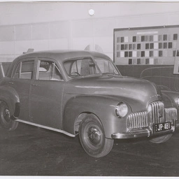 Holden's project 320 and 48-215 prototypes