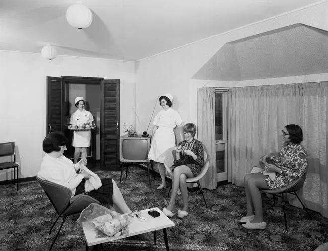 Mothers' lounge, St Helens Hospital, Wellington, 1970