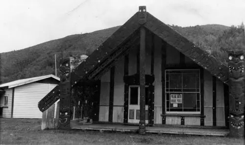 Marae polling booth