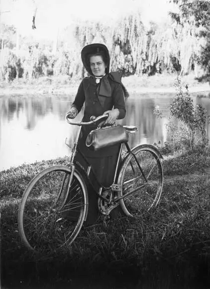 Woman Salvation Army officer