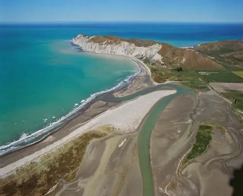 Tūranganui-a-Kiwa, Te Kurī-a-Pāoa and the Waipāoa River