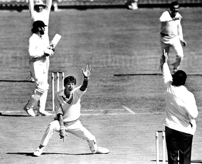 Richard Hadlee's 300th test wicket