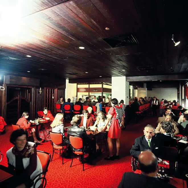 Cobb & Co restaurant, Auckland, around 1974