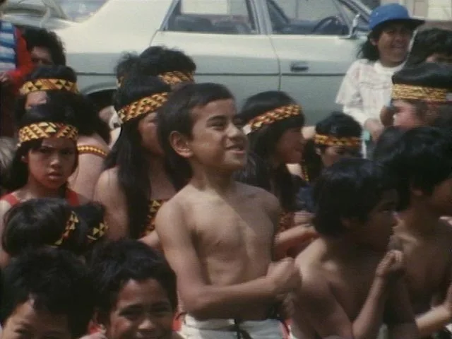 Dalvanius Prime and Pātea Maori Club, 'Poi e'